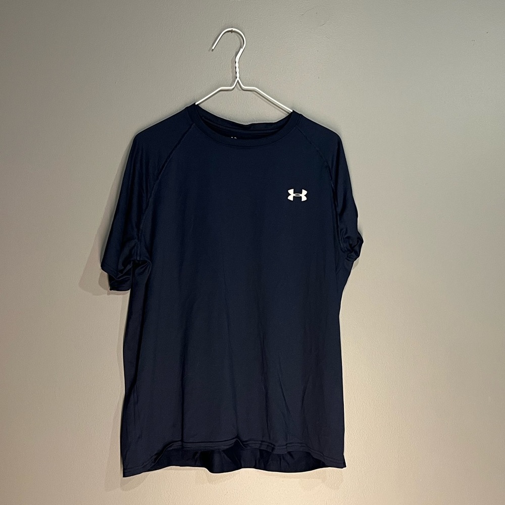 Under Armour Men’s exercise short sleeve t-shirt
